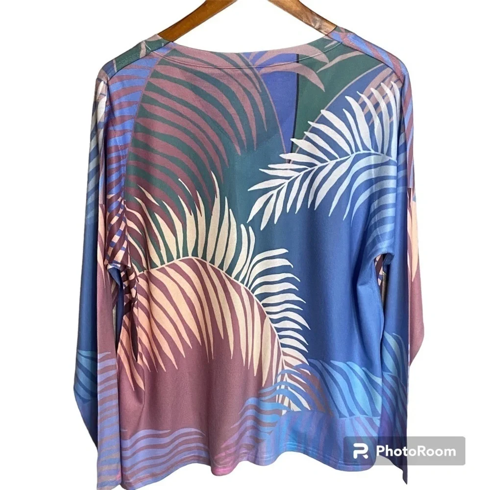 SOFT SURROUNDINGS / Tropical Floral Print V-neck Long Sleeve Sweater Size PXL